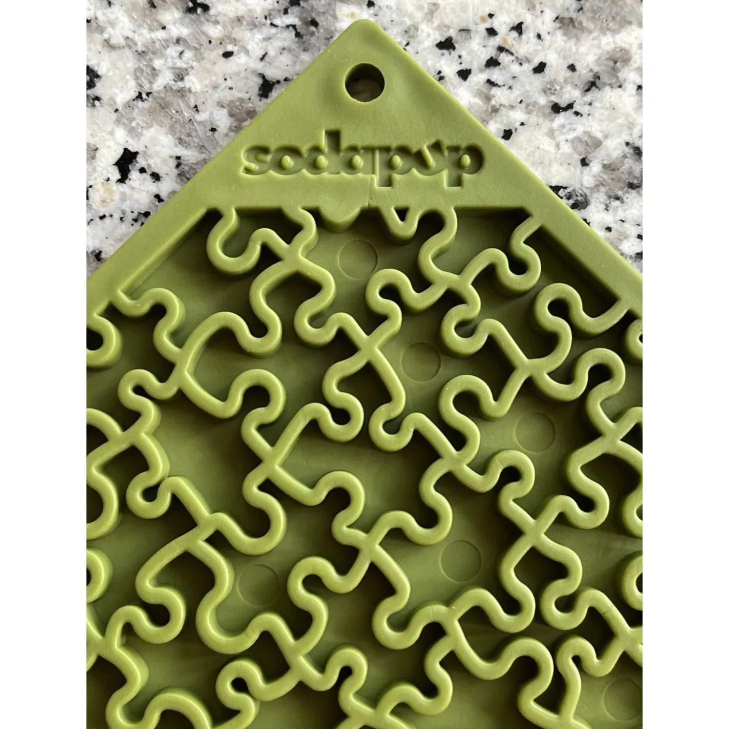 Sodapup Lickmat Jigsaw - Hondenvoerbak - Groen L