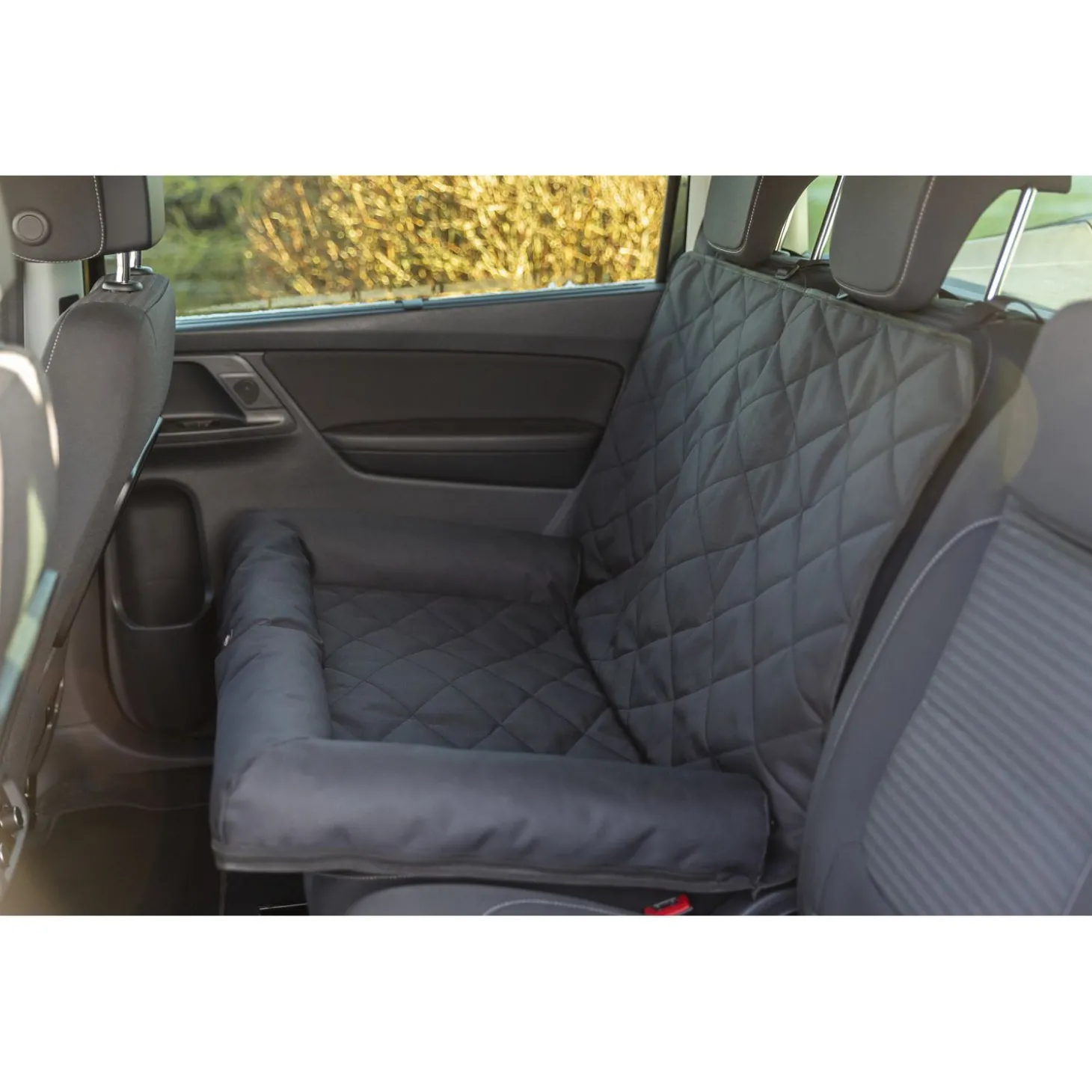 Trixie Autostoel Kussen Dubbel - Hondenautoaccessoire - 95x10x50 cm Zwart
